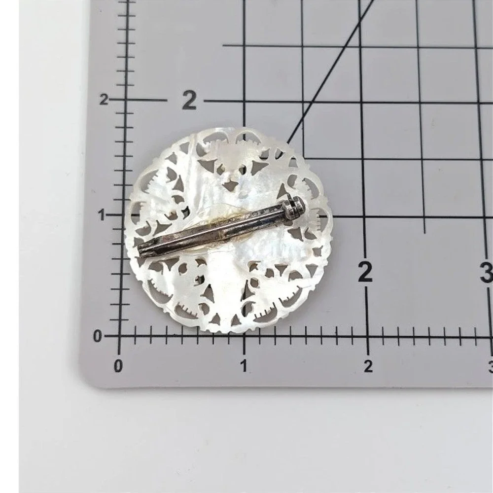 Vintage Mother of‎ Pearl Star of Bethlehem Pendant Openwork Intricate